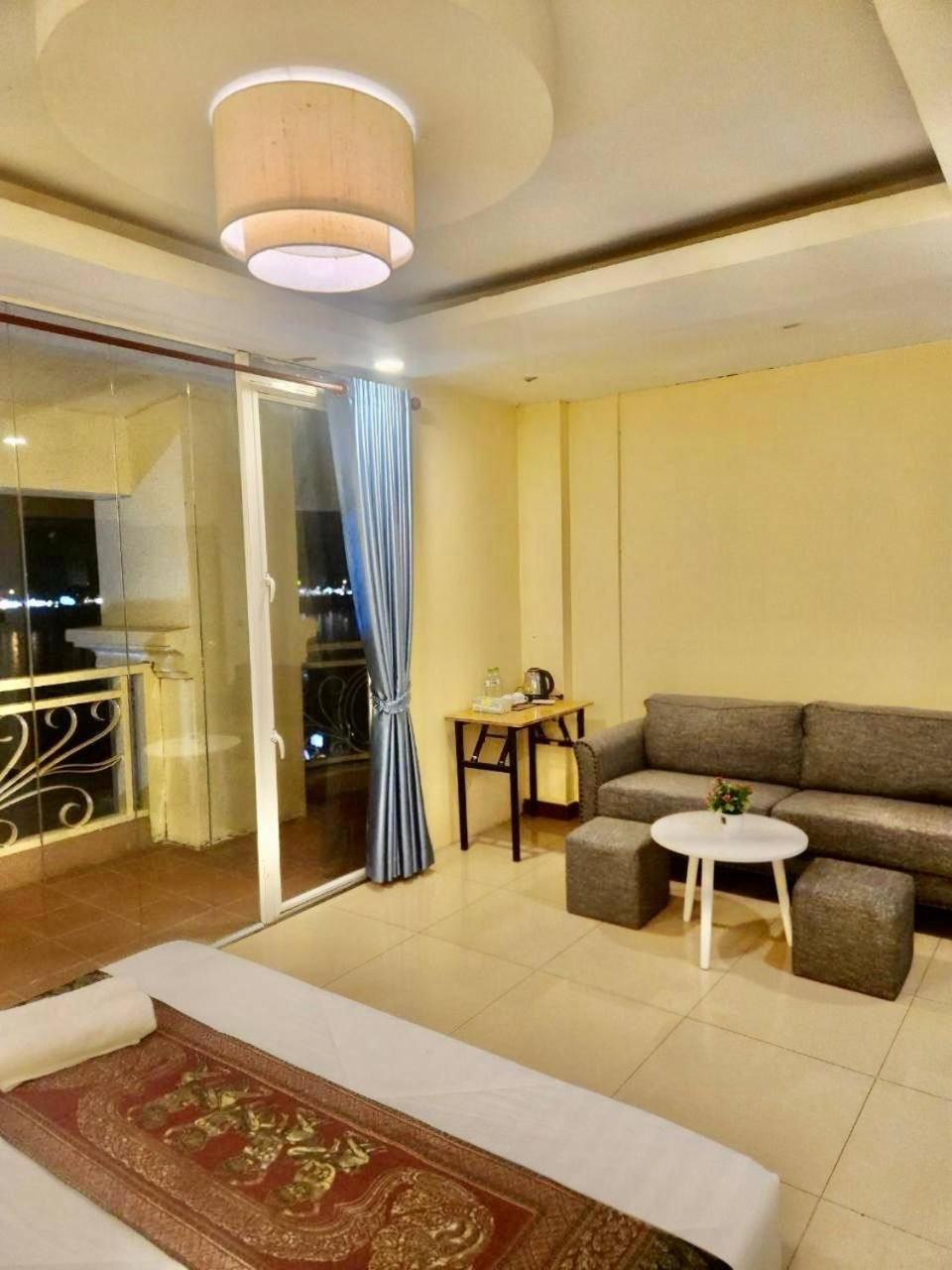 Soma Hotel Phnom Penh Eksteriør bilde