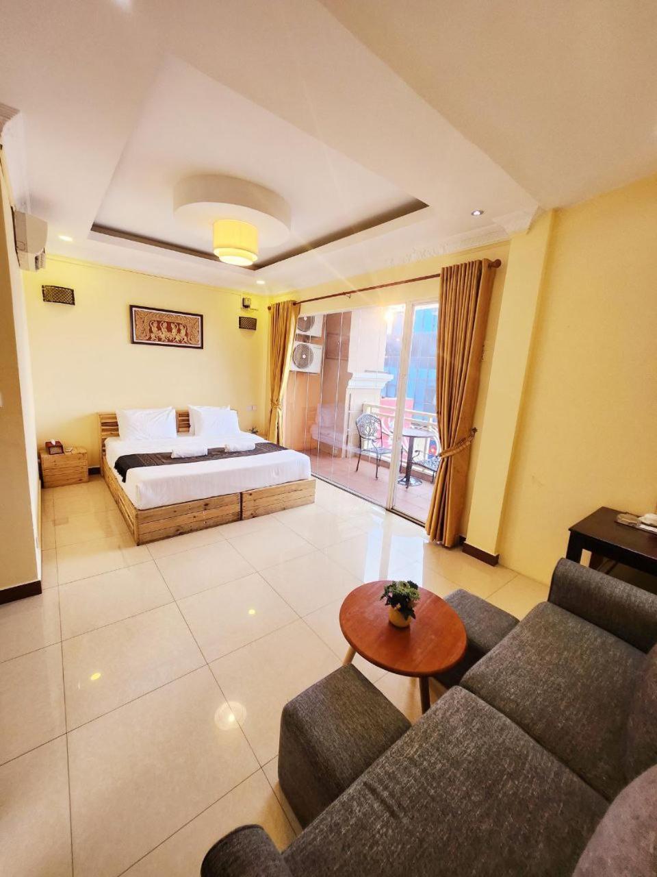 Soma Hotel Phnom Penh Eksteriør bilde